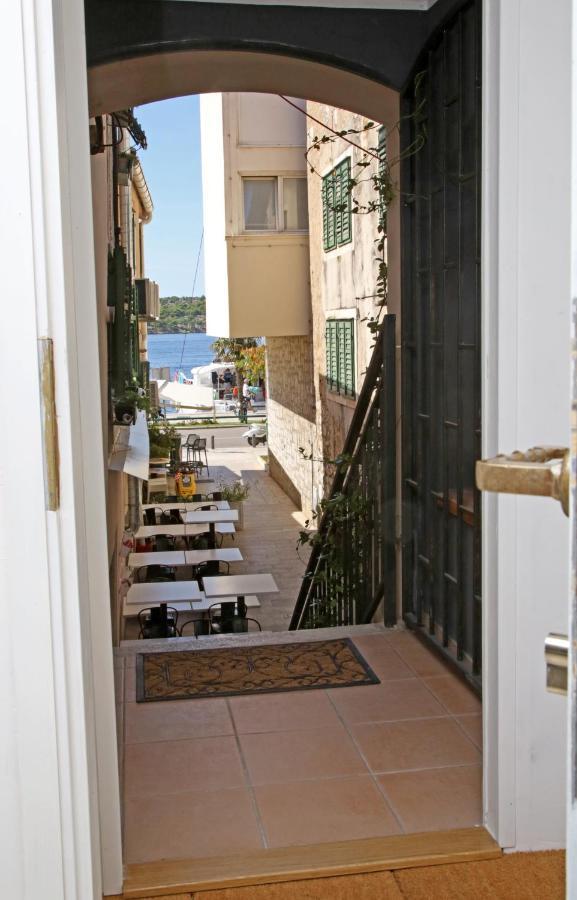 Swan City Apartment & Room Šibenik Esterno foto