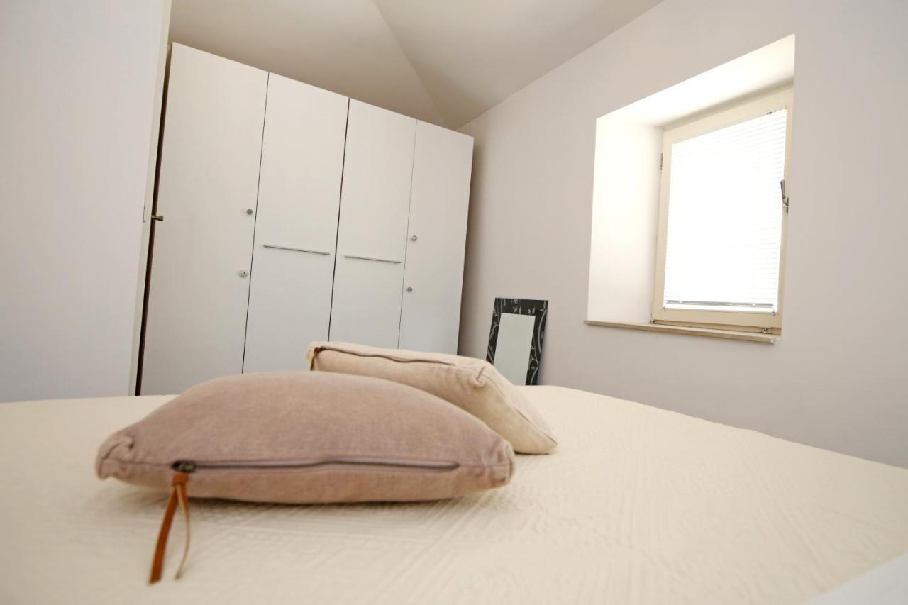 Swan City Apartment & Room Šibenik Esterno foto